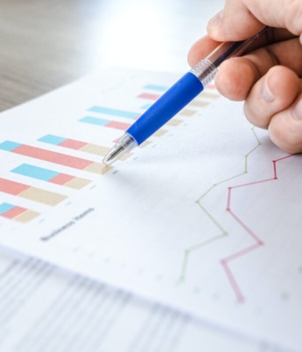 chart-close-up-data-desk-590022